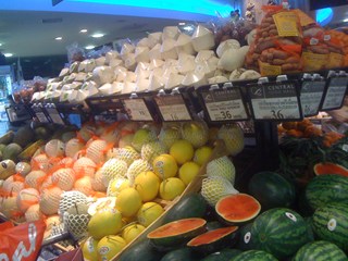 バンコク　スーパーマーケット　果物