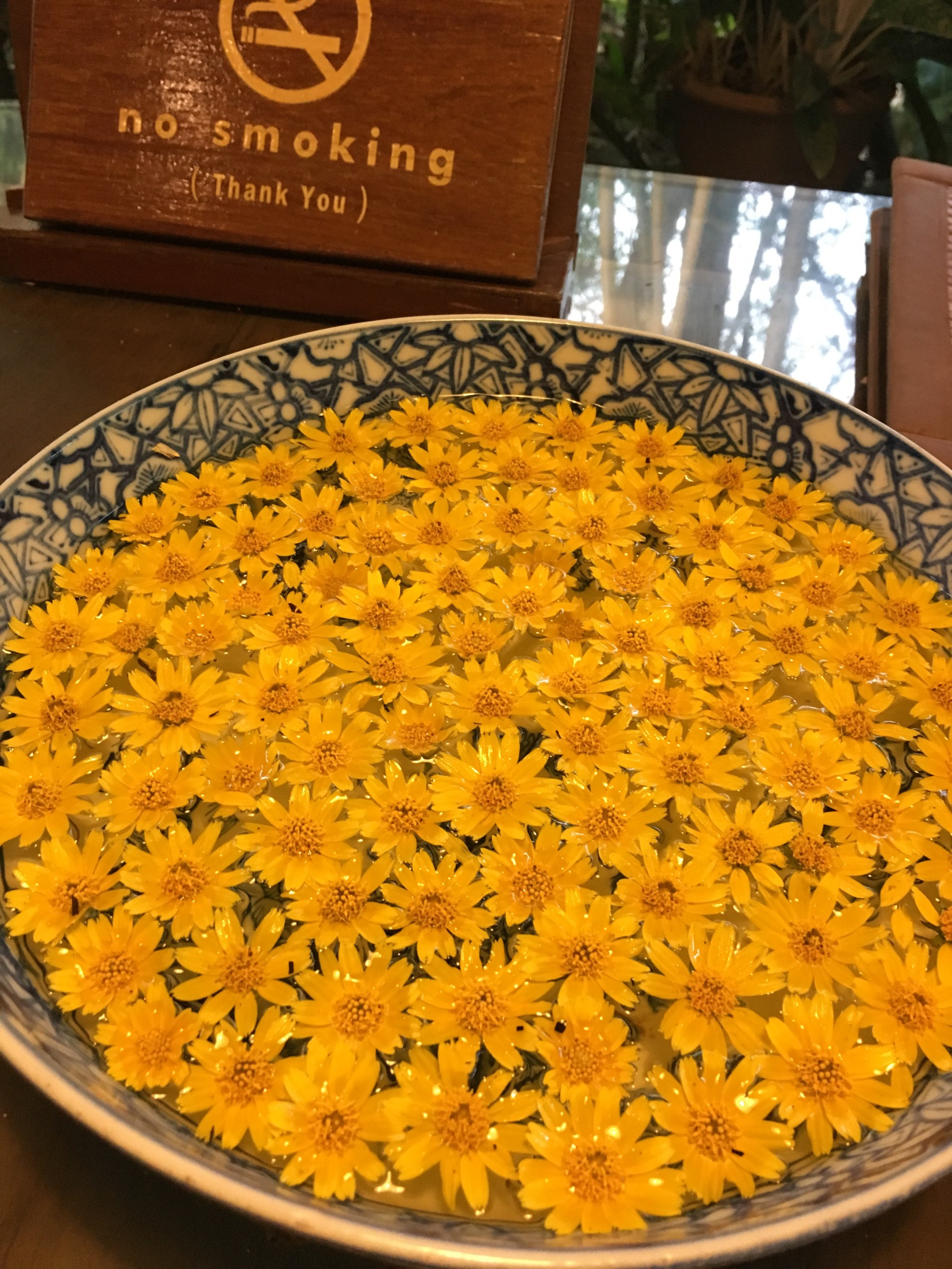 偽を見抜くには